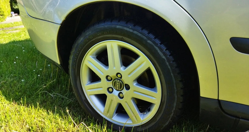 Volvo V50 cena 13000 przebieg: 300000, rok produkcji 2005 z Blachownia małe 137